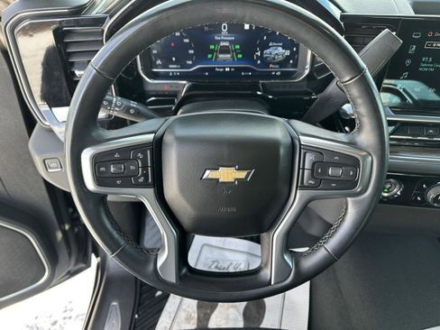 Used 2023 Chevrolet Silverado 1500 LT image 24