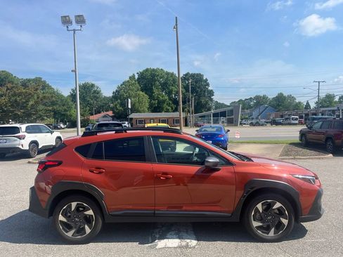 Used 2025 Subaru Crosstrek 2.5i Limited w/ Crosstrek Mirror Package AWD/4WD image 3
