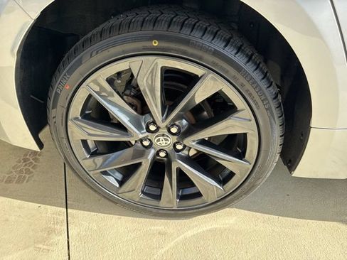 Used 2023 Toyota Corolla SE FWD image 36