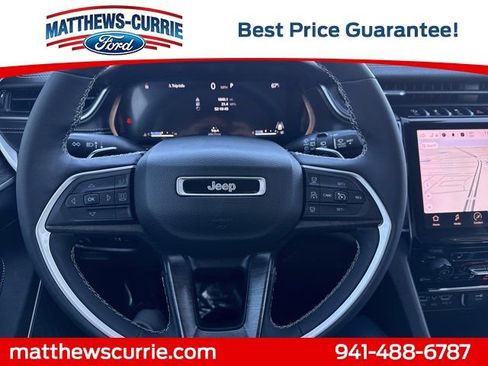 Used 2023 Jeep Grand Cherokee L Limited image 18