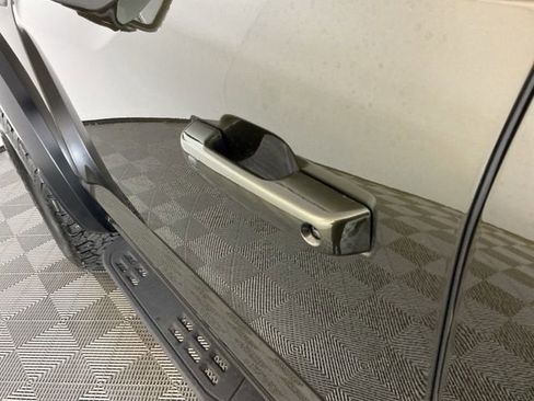 Used 2025 Ford F150 Raptor AWD/4WD image 14