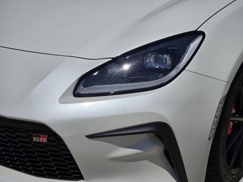 Used 2025 Toyota GR86 Premium w/ Performance Package RWD image 34