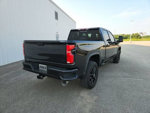 Used 2025 Chevrolet Silverado 2500 High Country w/ Midnight Edition AWD/4WD image 9