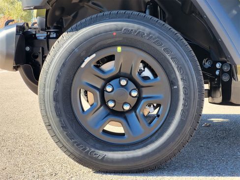 New 2026 Jeep Gladiator Sport image 7