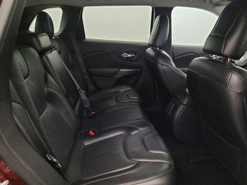 Used 2019 Jeep Cherokee Limited FWD image 19