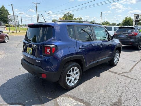 Used 2016 Jeep Renegade Latitude AWD/4WD image 5