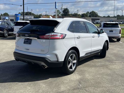 Used 2019 Ford Edge SEL w/ Equipment Group 201A FWD image 3