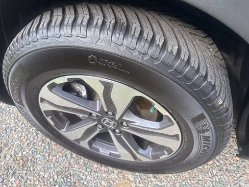 Used 2017 Honda CR-V LX image 8