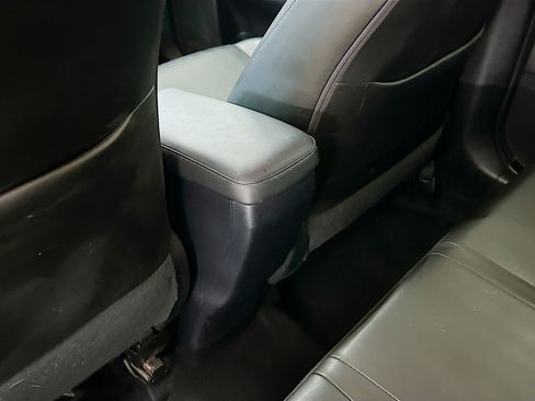 Used 2012 Lexus CT 200h image 29