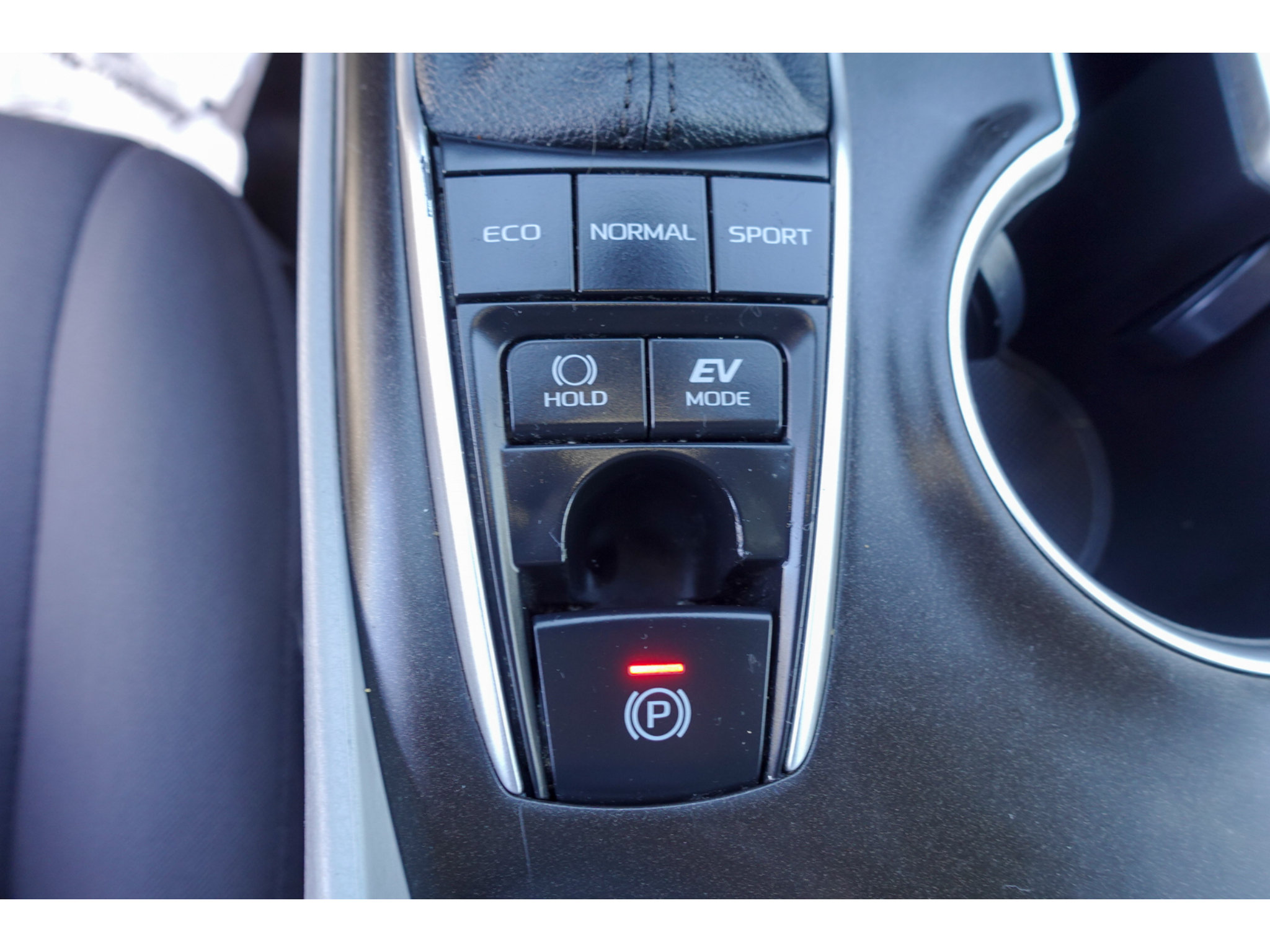 Certified 2021 Toyota Camry LE w/ Audio Upgrade Package FWD image 21
