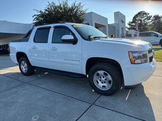 Used 2008 Chevrolet Avalanche LT w/ LT Preferred Equipment Group image 1