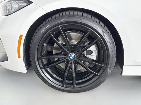 Used 2023 BMW 330i Sedan w/ M Sport Package RWD image 32