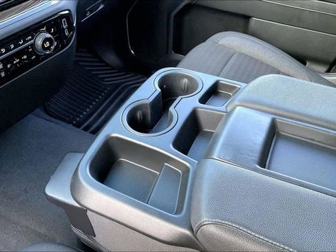 Used 2024 Chevrolet Silverado 1500 LT image 13