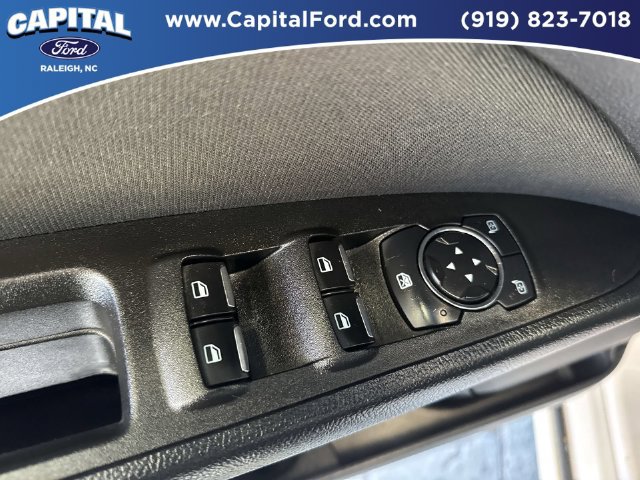 Certified 2018 Ford Fusion SE w/ Fusion SE Technology Package FWD image 21