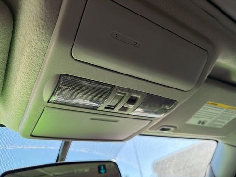 Used 2019 Nissan Frontier PRO-4X w/ Pro-4x Luxury Package image 24