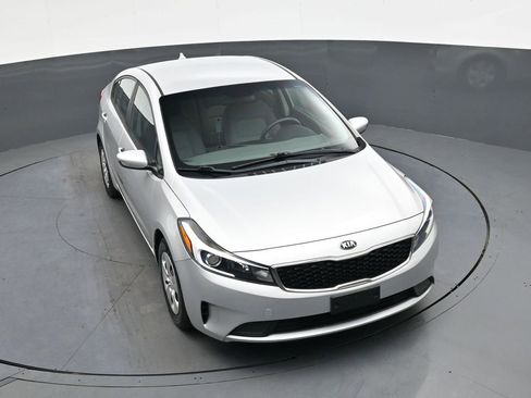 Used 2018 Kia Forte LX image 23