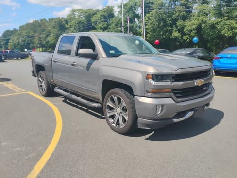 Used 2017 Chevrolet Silverado 1500 LT w/ All Star Edition AWD/4WD image 2