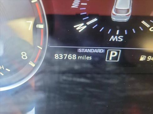 Used 2019 INFINITI QX50 Essential FWD image 18