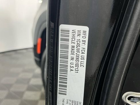 Certified 2022 Jeep Grand Wagoneer Series II w/ Convenience Group III image 34