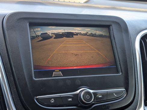 Used 2019 Chevrolet Equinox LT image 24