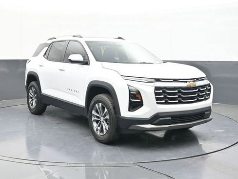 New 2026 Chevrolet Equinox LT w/ Convenience Package II FWD image 20