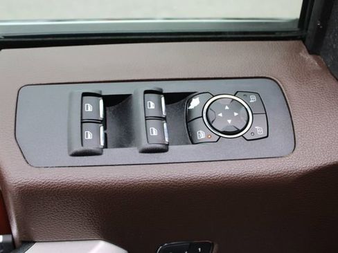 Used 2019 Ford F150 King Ranch w/ Equipment Group 601A Luxury AWD/4WD image 12