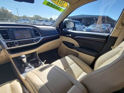 Used 2016 Toyota Highlander Limited