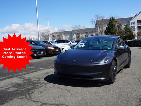 Used 2025 Tesla Model 3 Long Range image 1