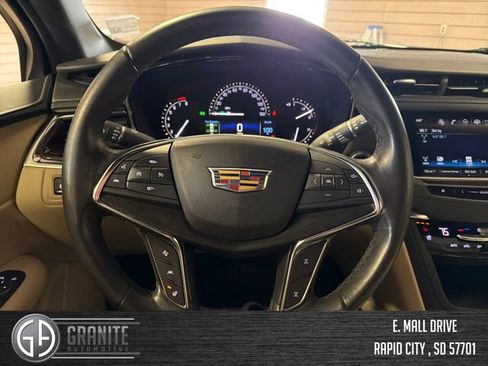 Used 2019 Cadillac XT5 Premium Luxury AWD/4WD image 15