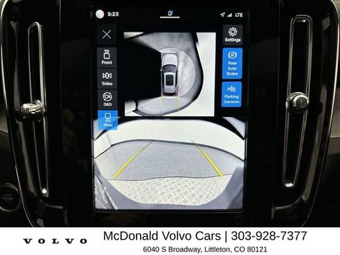 Certified 2024 Volvo XC40 B5 Plus w/ Protection Package Premier AWD/4WD image 17