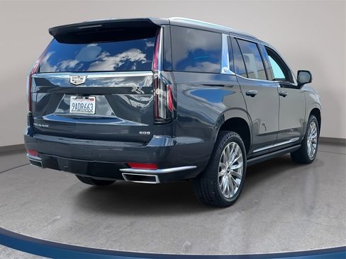 Used 2022 Cadillac Escalade Premium Luxury w/ Performance Package image 6