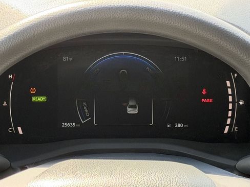 Used 2025 Toyota Camry LE FWD image 16