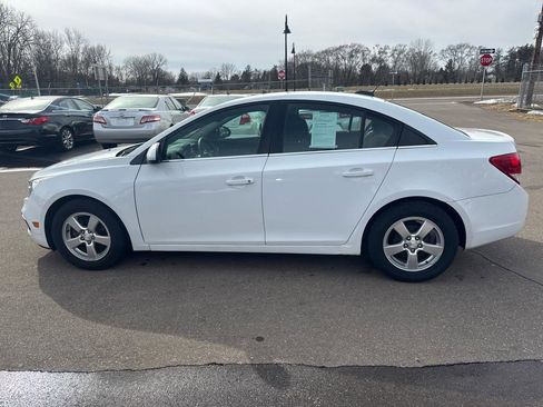 Used 2015 Chevrolet Cruze LT image 8