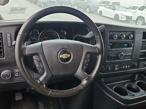 Used 2022 Chevrolet Express 3500 w/ Power Convenience Package image 11