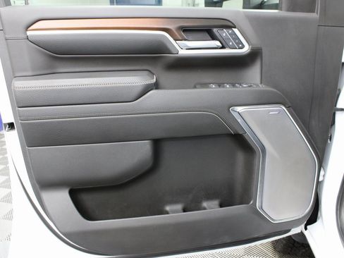 Used 2025 GMC Sierra 2500 Denali image 76