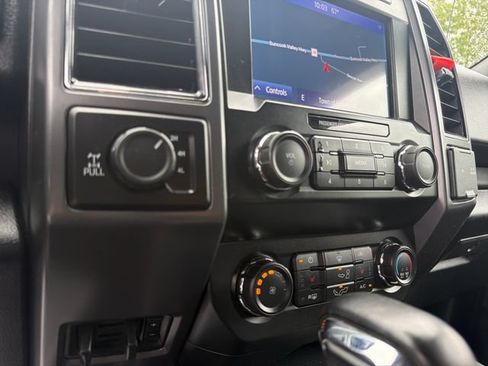 Used 2020 Ford F150 XLT w/ Equipment Group 302A Luxury AWD/4WD image 21