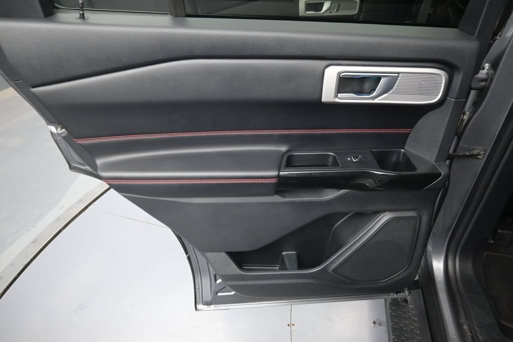 Used 2022 Ford Explorer ST-Line AWD/4WD image 25