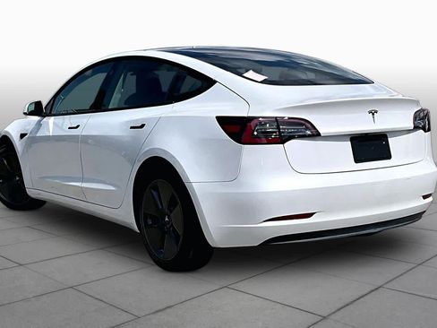 Used 2023 Tesla Model 3 Standard Range RWD image 9