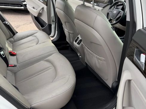 Used 2016 Hyundai Sonata Limited w/ Option Group 02 image 10
