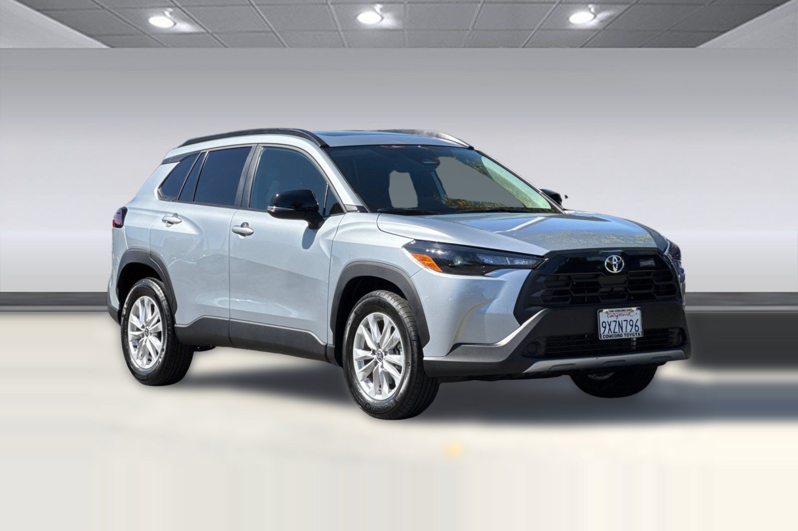 Used 2026 Toyota Corolla Cross LE w/ Moonroof Package FWD image 7