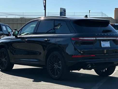 New 2025 Lincoln Corsair Premiere w/ Equipment Group 101A image 6