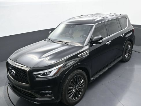 Used 2023 INFINITI QX80 Premium Select w/ All-Season Package AWD/4WD image 32