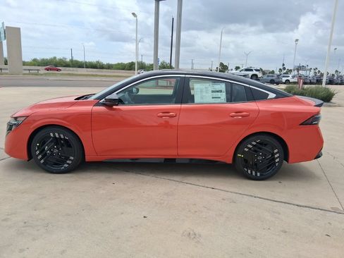 New 2026 Nissan Sentra SR w/ SR Premium Package FWD image 4