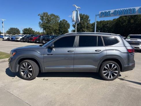 Used 2021 Volkswagen Atlas SEL R-Line image 3