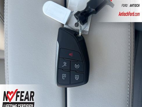 Used 2022 Buick Envision Essence w/ Safety Package image 43