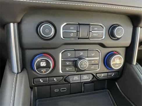 Certified 2022 Chevrolet Tahoe LT w/ LT Signature Package image 20