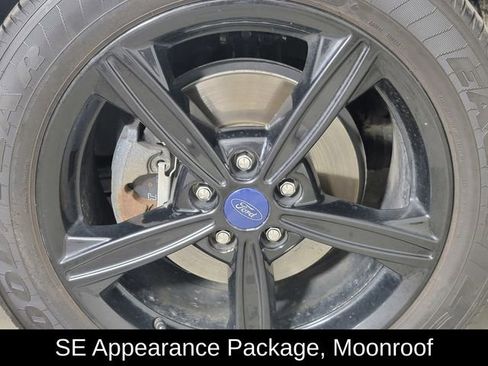 Used 2016 Ford Fusion SE FWD image 10