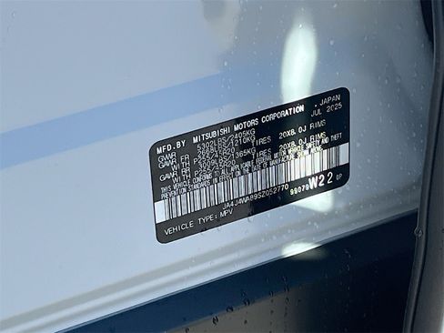 New 2025 Mitsubishi Outlander SEL image 32