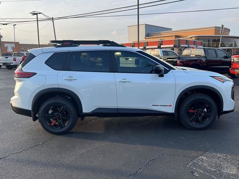 New 2026 Nissan Rogue SV image 4