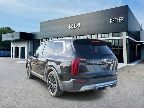 Certified 2022 Kia Telluride SX w/ Towing Package image 6